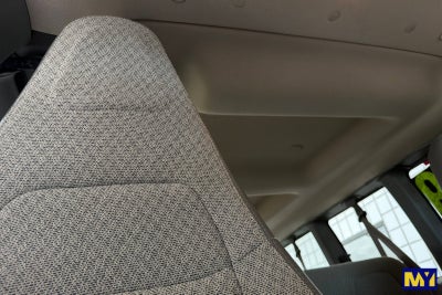 2023 Chevrolet Express Passenger 3500 1LT