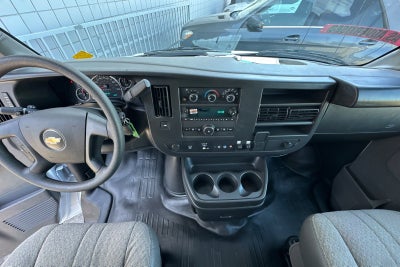 2024 Chevrolet Express Cutaway 3500 1WT