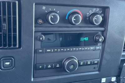 2024 Chevrolet Express Cutaway 3500 1WT