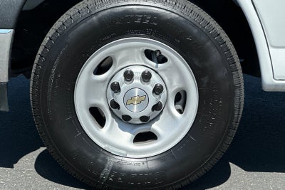 2024 Chevrolet Express Cutaway 3500 1WT