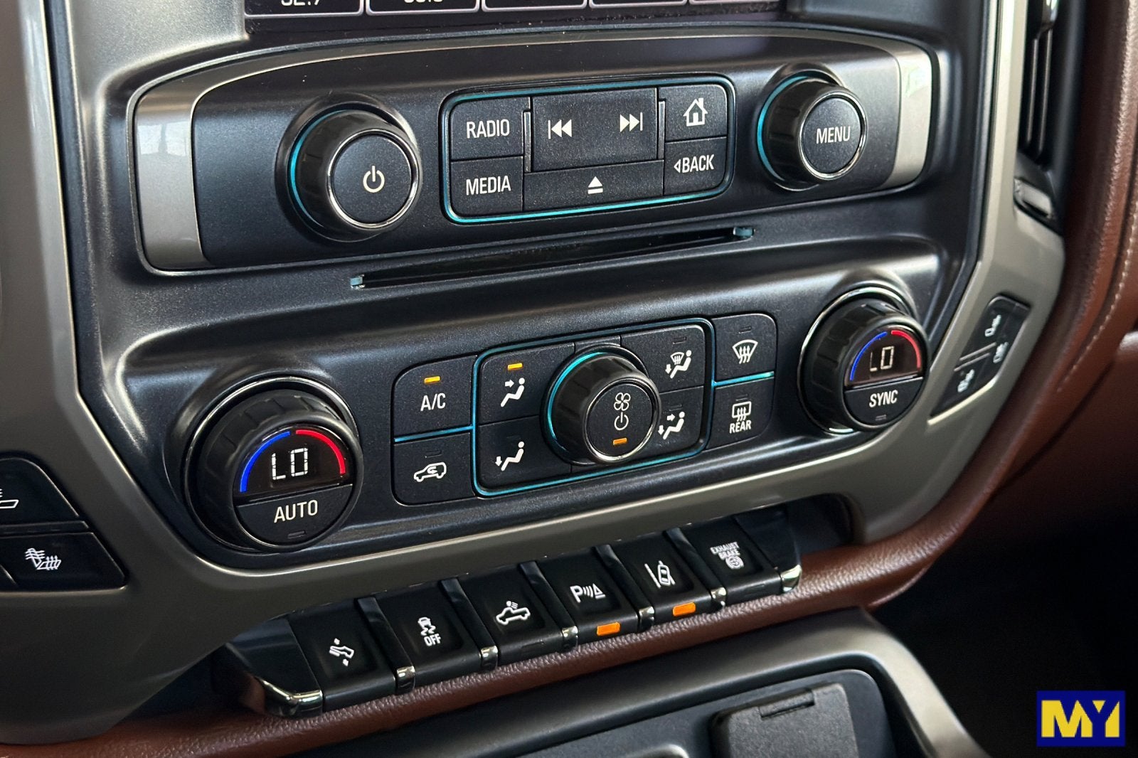 2016 Chevrolet Silverado 3500 HD High Country
