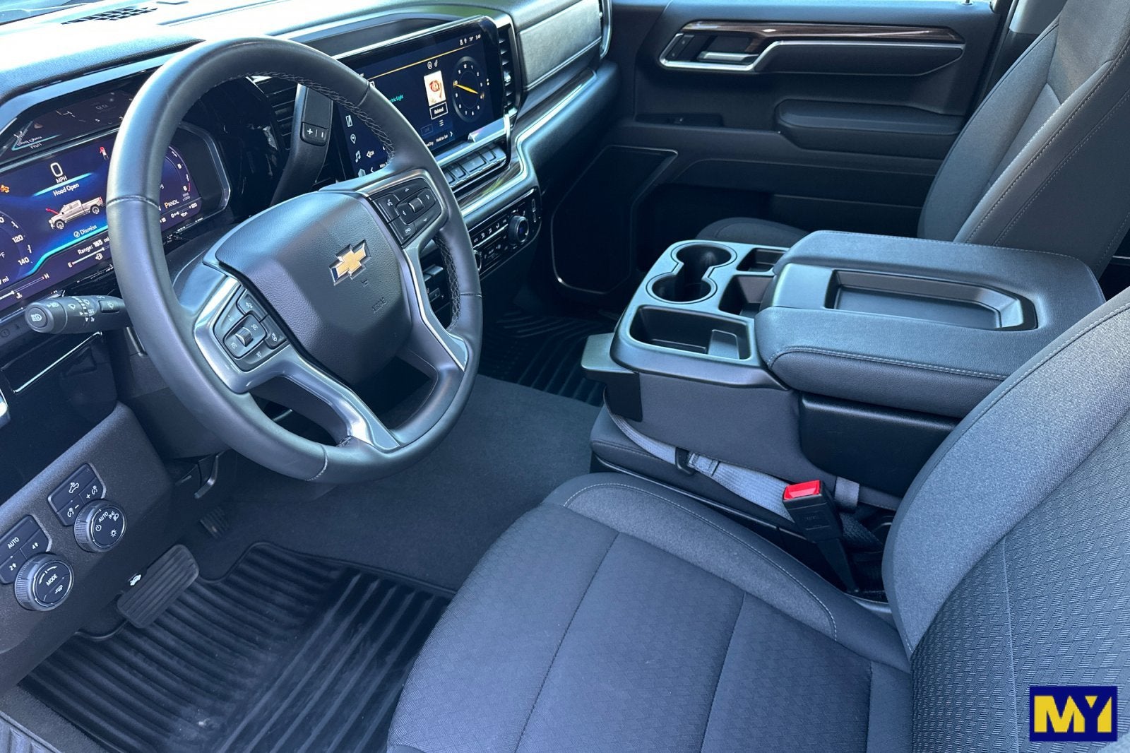 2025 Chevrolet Silverado 1500 LT (2FL)