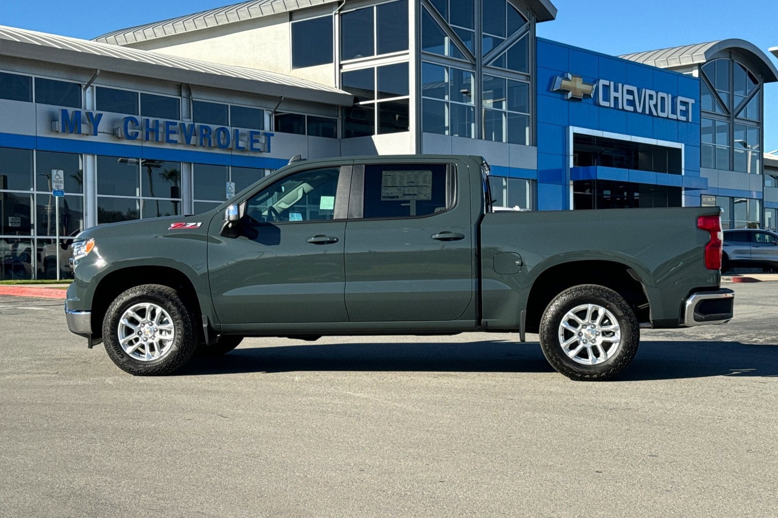 2026 Chevrolet Silverado 1500 LT