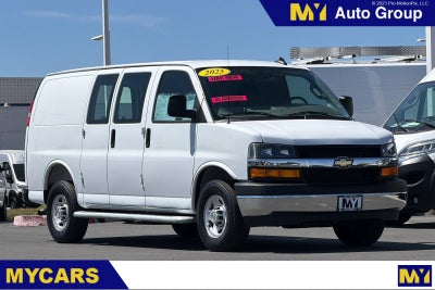 2025 Chevrolet Express Cargo WT