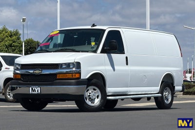2025 Chevrolet Express Cargo WT