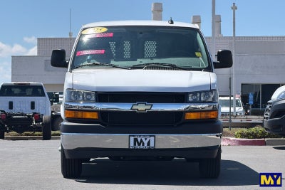 2025 Chevrolet Express Cargo WT