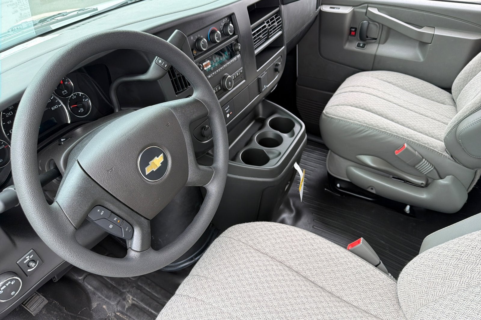 2026 Chevrolet Express Cargo WT