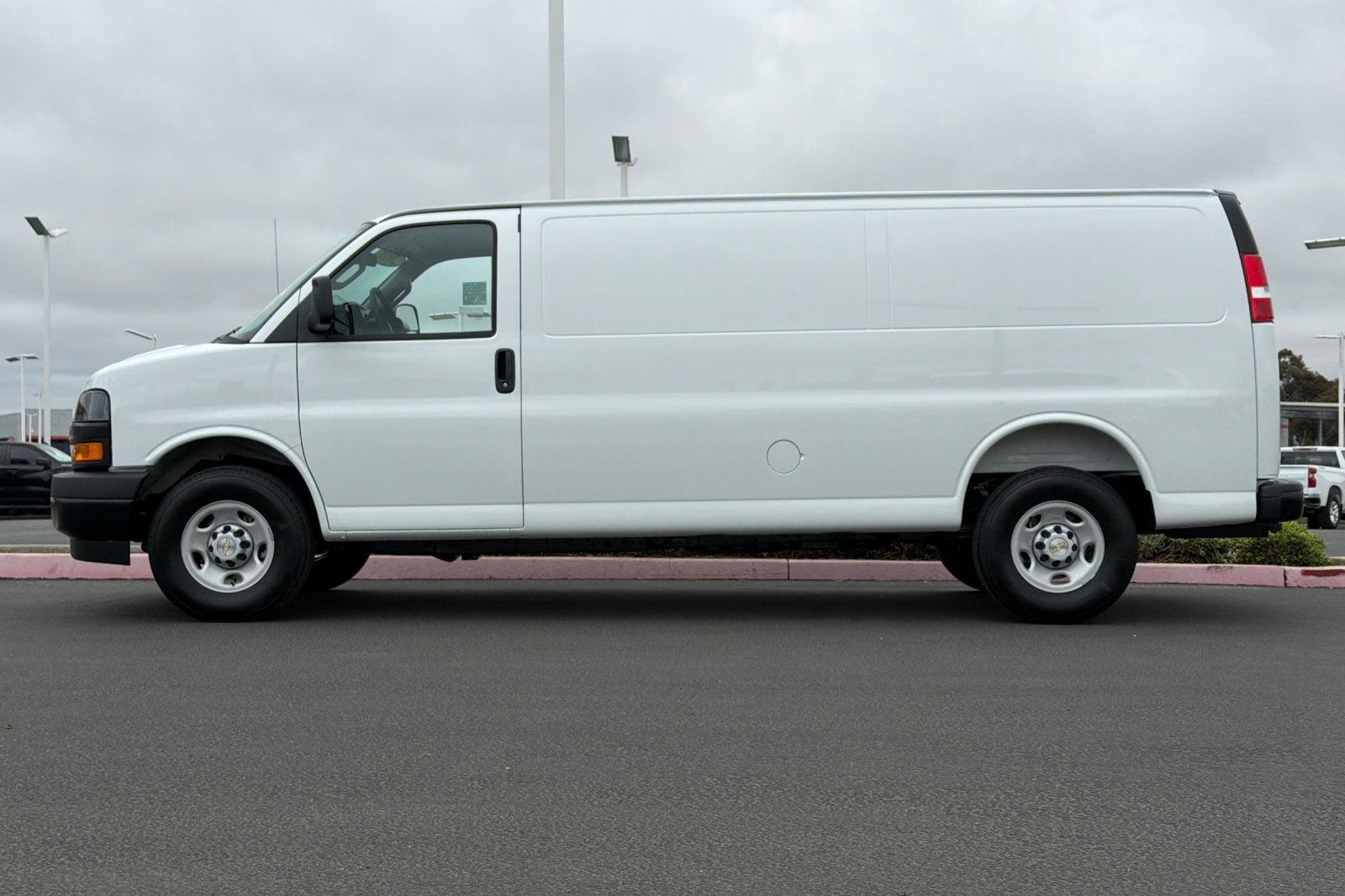 2026 Chevrolet Express Cargo WT