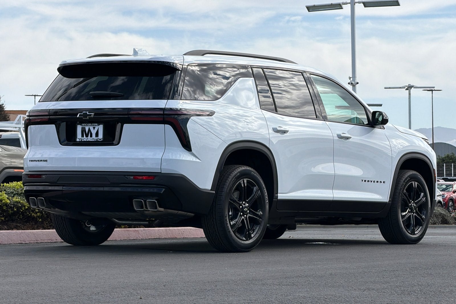 2027 Chevrolet Traverse LT
