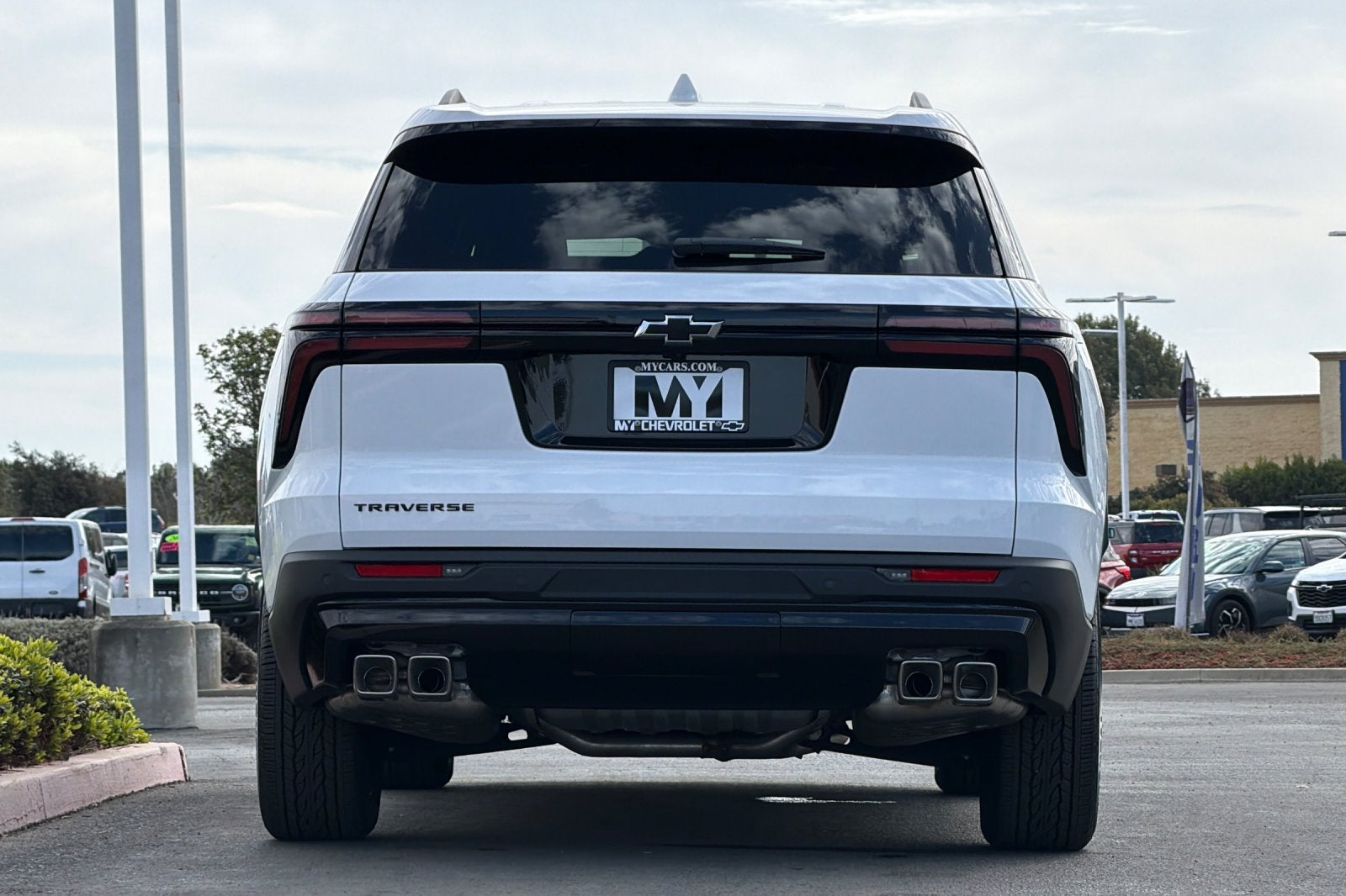2027 Chevrolet Traverse LT
