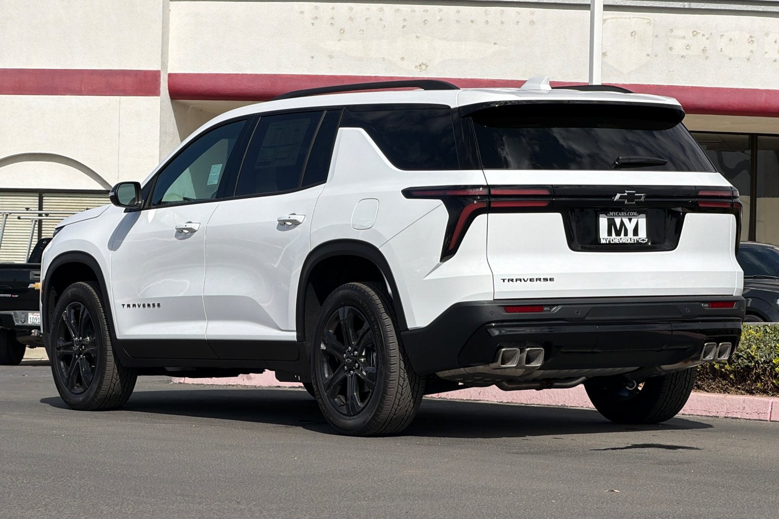 2027 Chevrolet Traverse LT