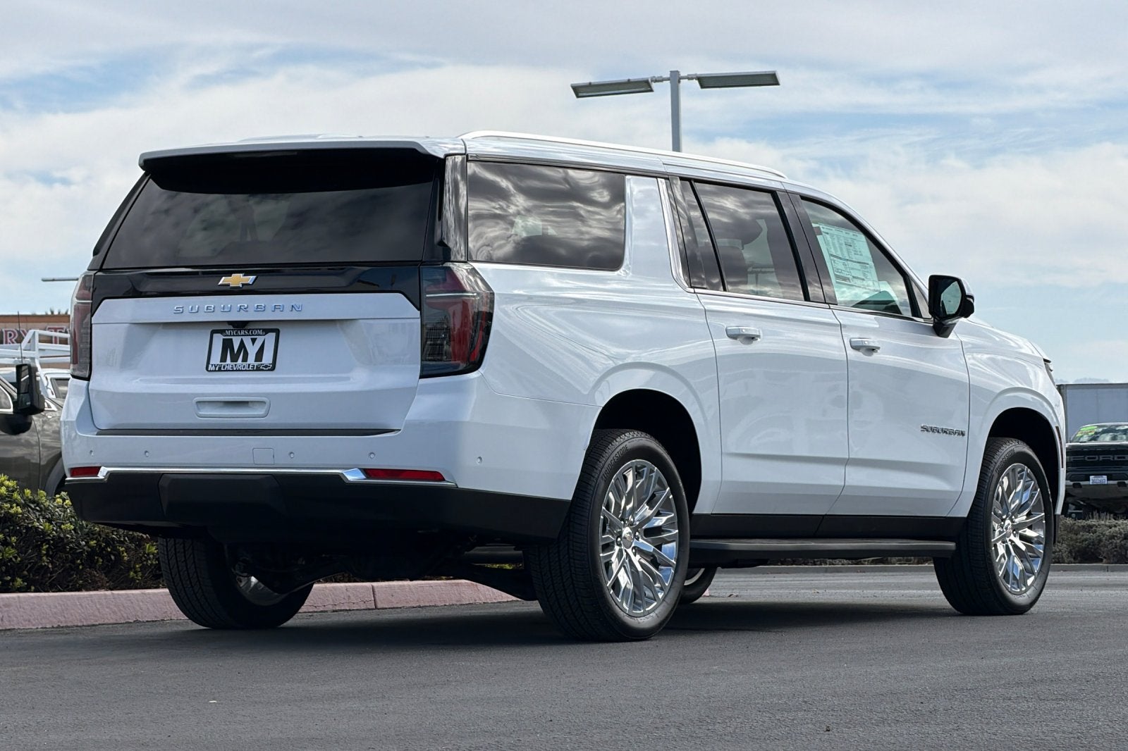 2027 Chevrolet Suburban LS