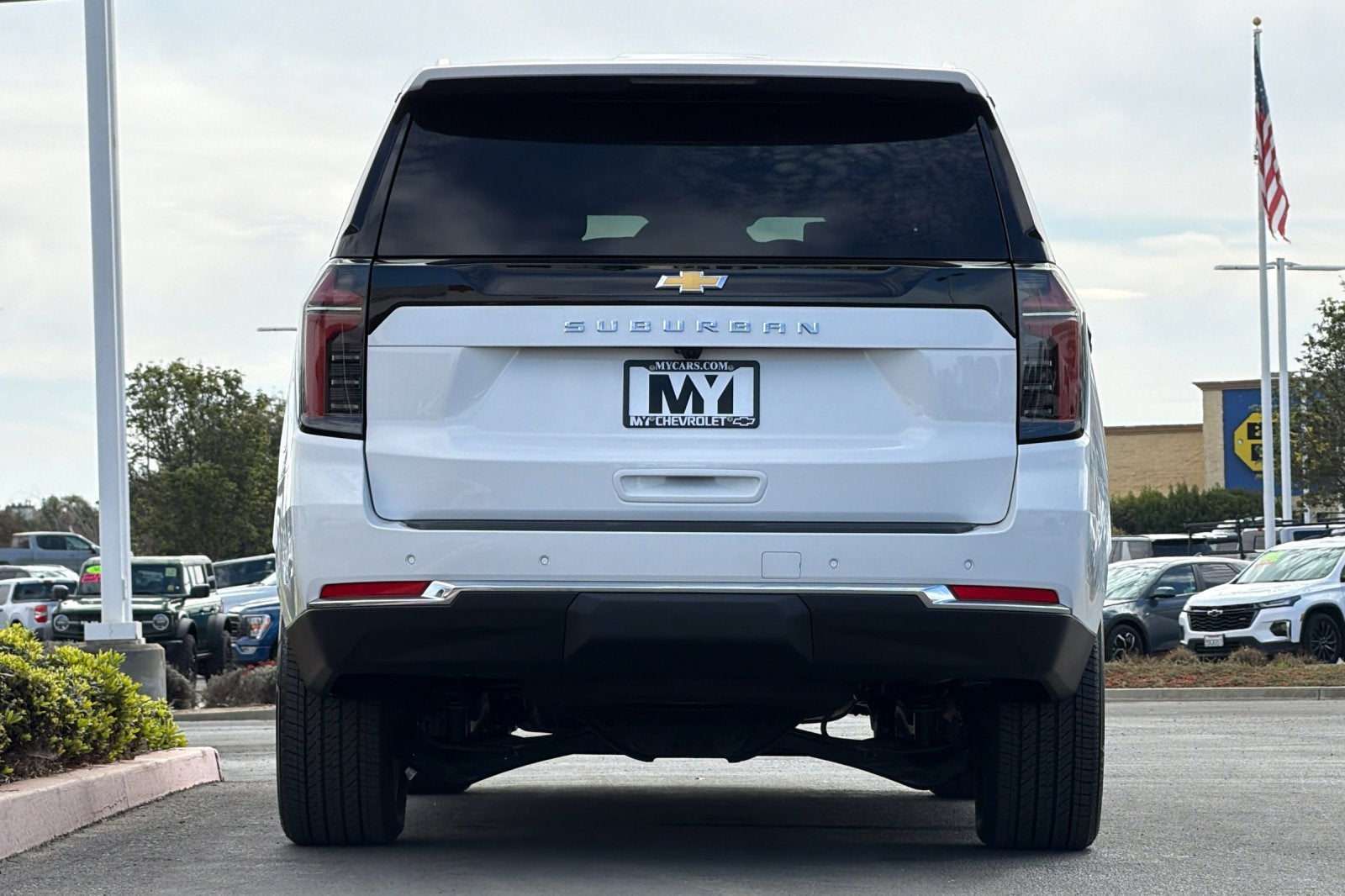 2027 Chevrolet Suburban LS