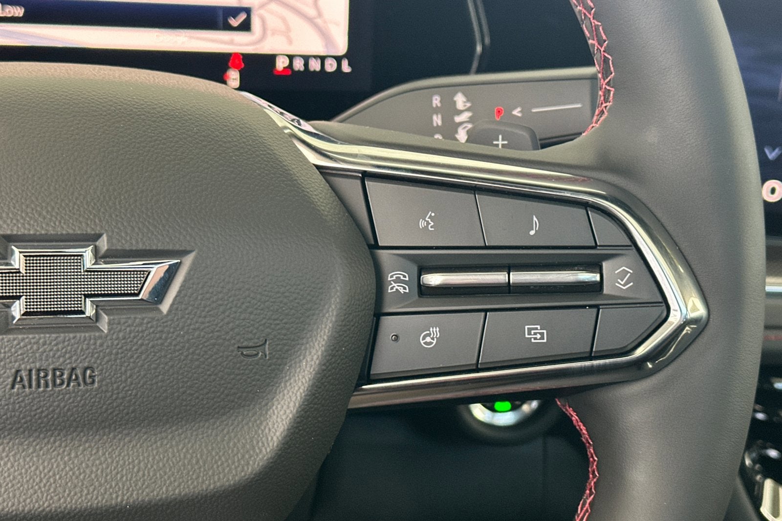 2026 Chevrolet Suburban RST - Photo 31