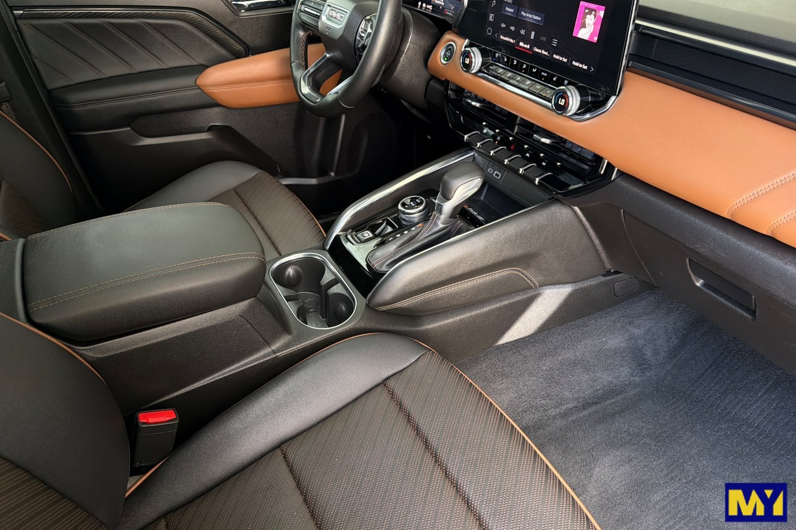 2024 GMC Canyon AT4