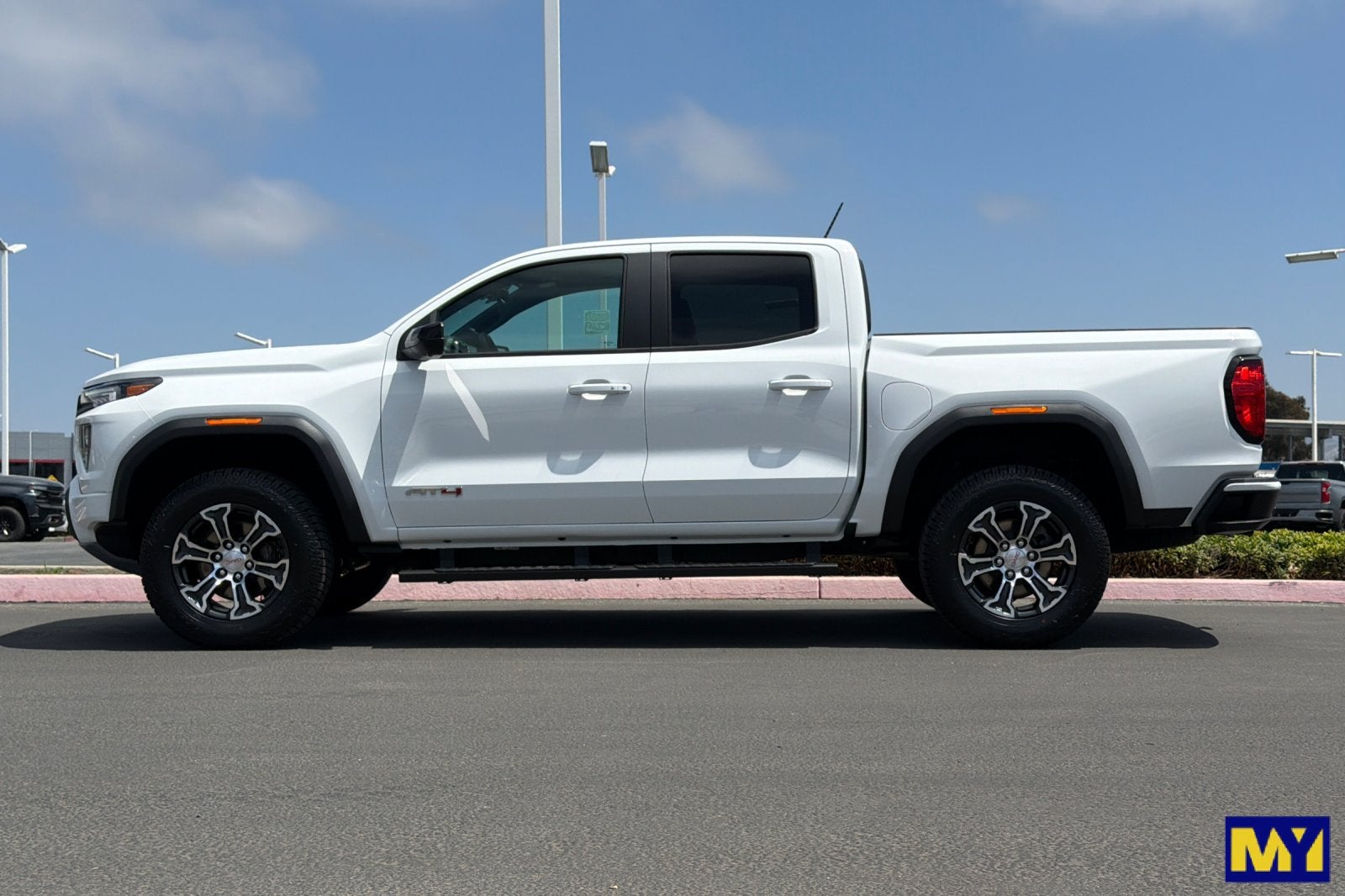 2024 GMC Canyon AT4