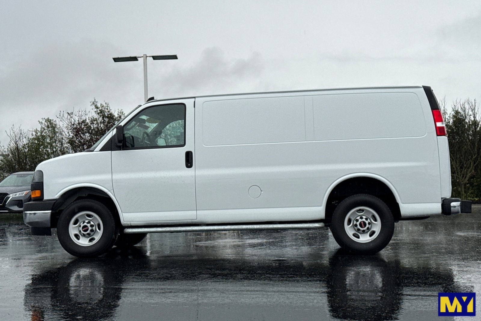 2024 GMC Savana Cargo 2500 Work Van