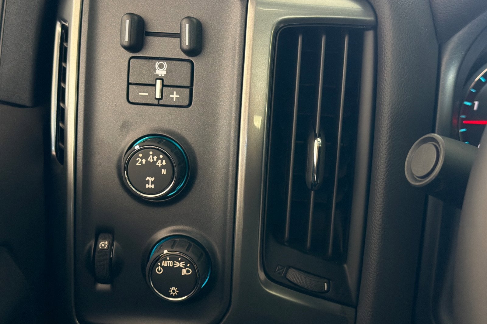 2026 Chevrolet Silverado 5500 HD LT