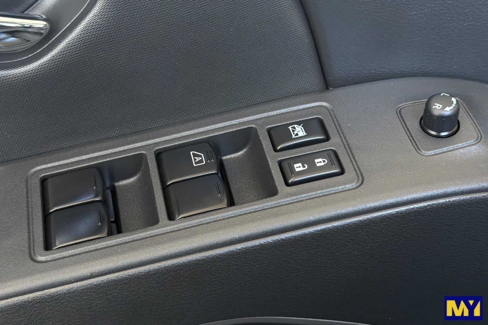 2022 Nissan Frontier Crew Cab SV 4x2
