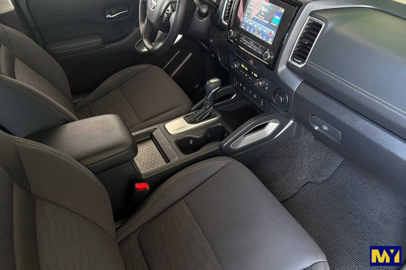 2022 Nissan Frontier Crew Cab SV 4x2