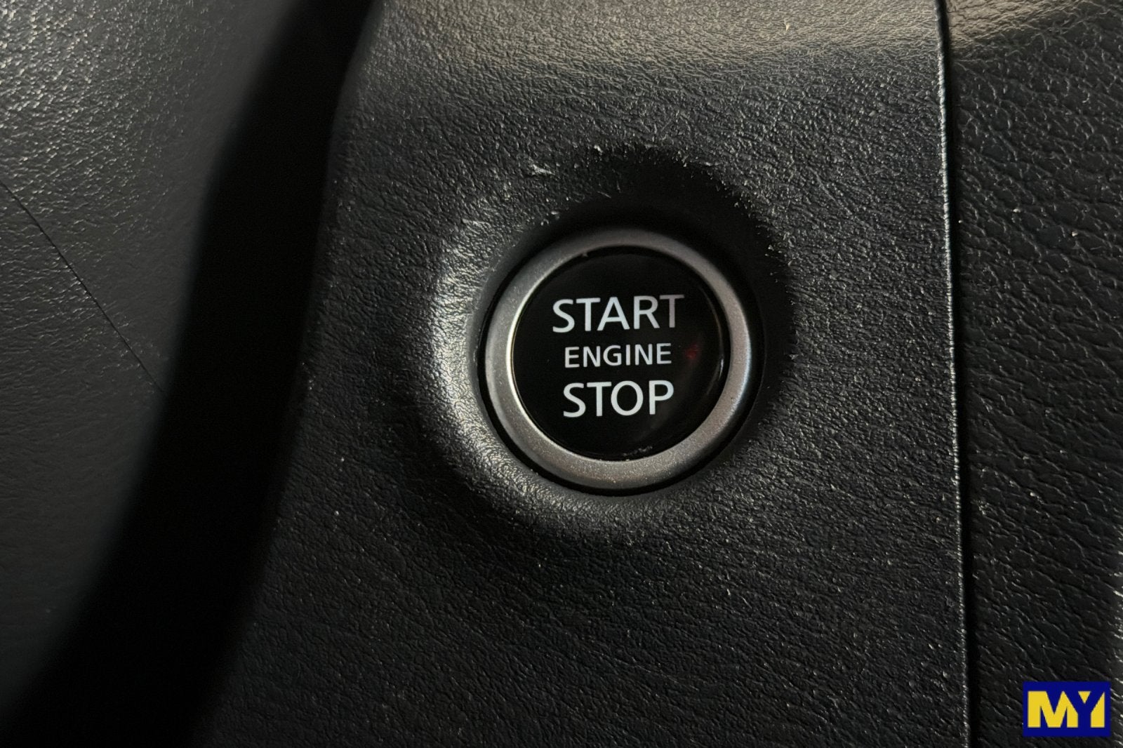 2022 Nissan Frontier Crew Cab SV 4x2