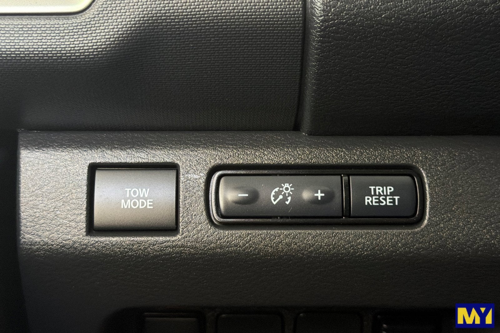 2022 Nissan Frontier Crew Cab SV 4x2