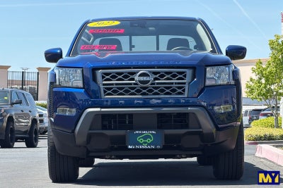 2022 Nissan Frontier Crew Cab SV 4x2