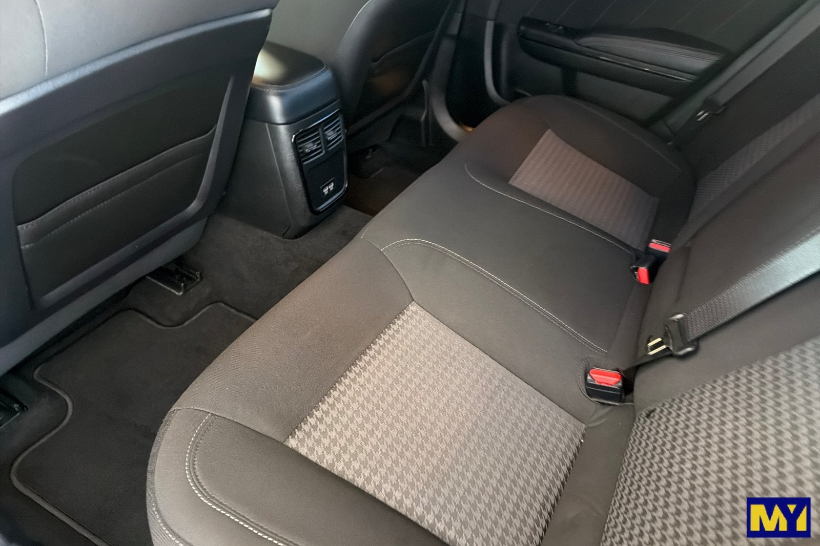 2022 Dodge Charger GT RWD