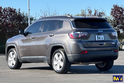 2022 Jeep Compass Latitude FWD