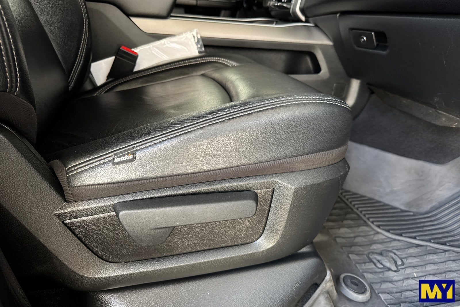 2023 RAM 3500 Big Horn Crew Cab 4x4 8' Box