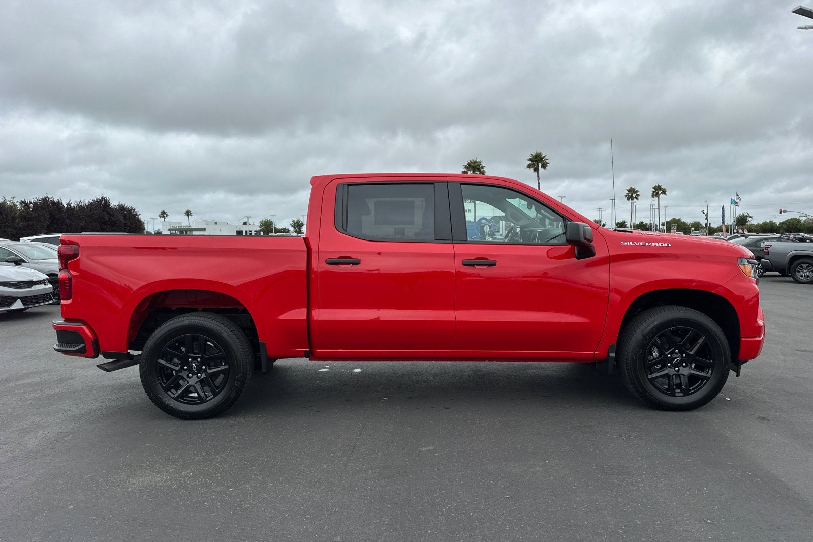 2025 Chevrolet Silverado 1500 Custom