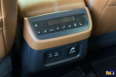 2023 Nissan Pathfinder Platinum FWD