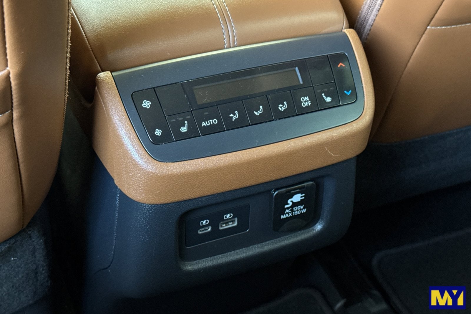 2023 Nissan Pathfinder Platinum FWD