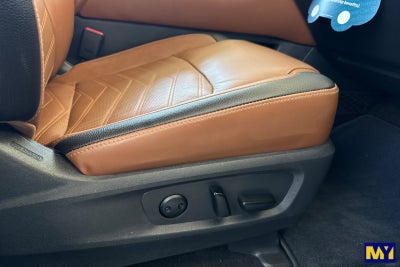 2023 Nissan Pathfinder Platinum FWD