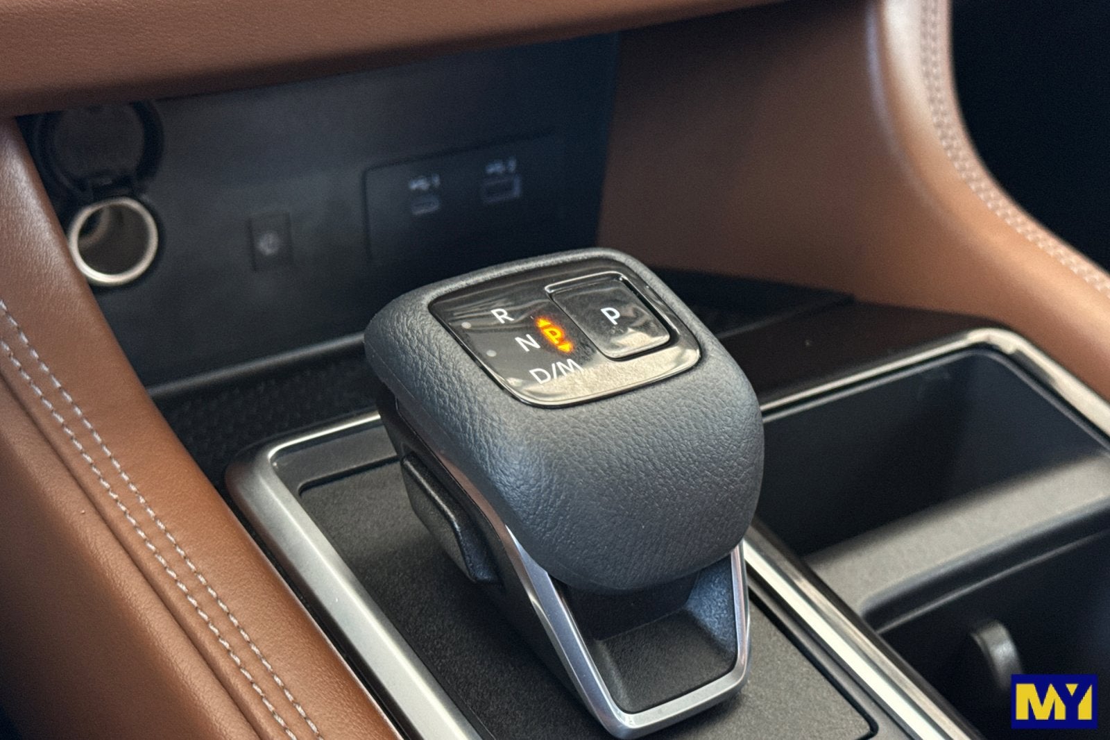 2023 Nissan Pathfinder Platinum FWD