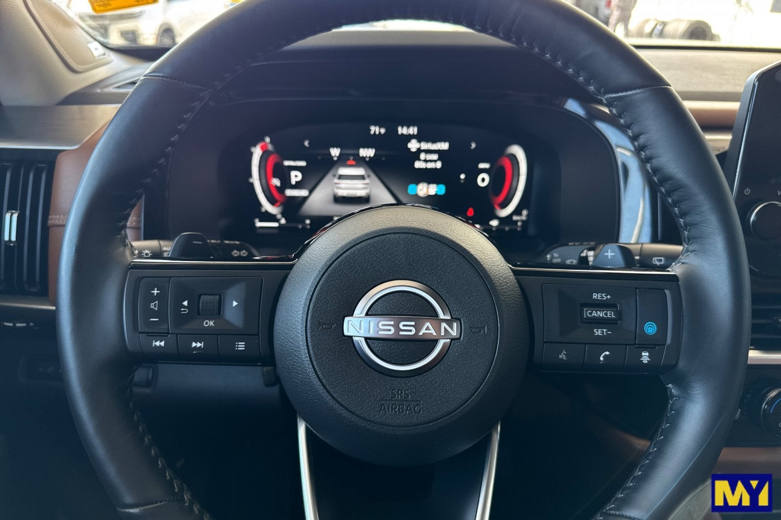 2023 Nissan Pathfinder Platinum FWD