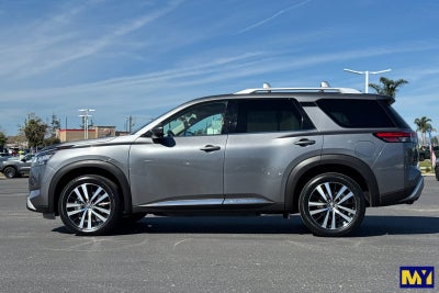 2023 Nissan Pathfinder Platinum FWD