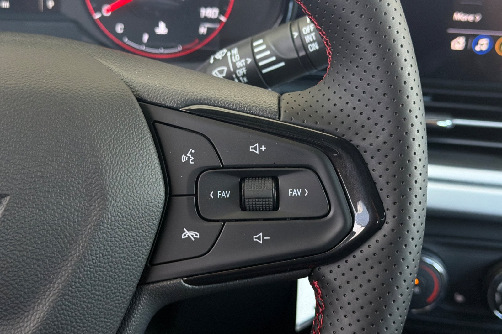 2026 Chevrolet Trax RS - Photo 26