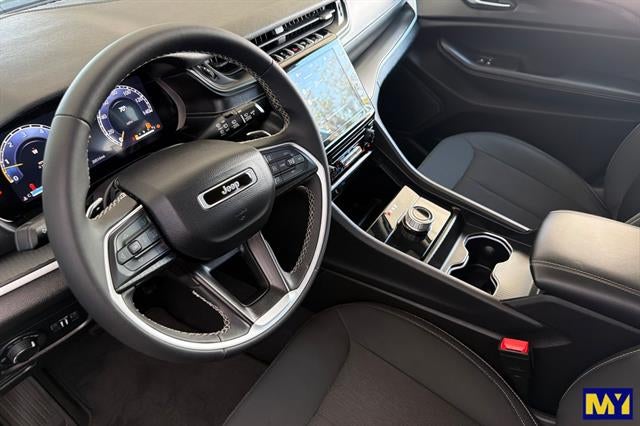 2024 Jeep Grand Cherokee Laredo X