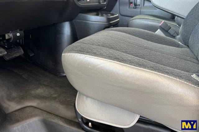 2024 Chevrolet Express Cargo Van Base