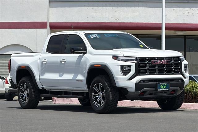2024 GMC Canyon 4WD AT4