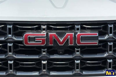 2024 GMC Canyon 4WD AT4