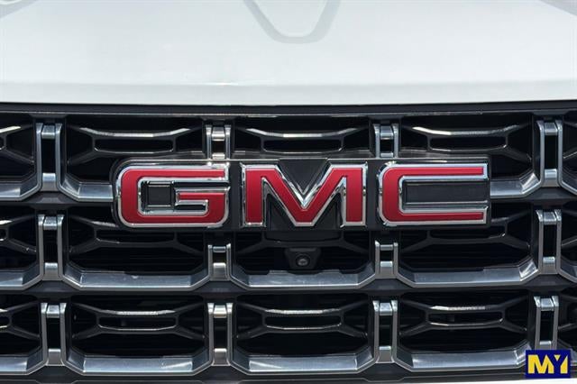 2024 GMC Canyon 4WD AT4