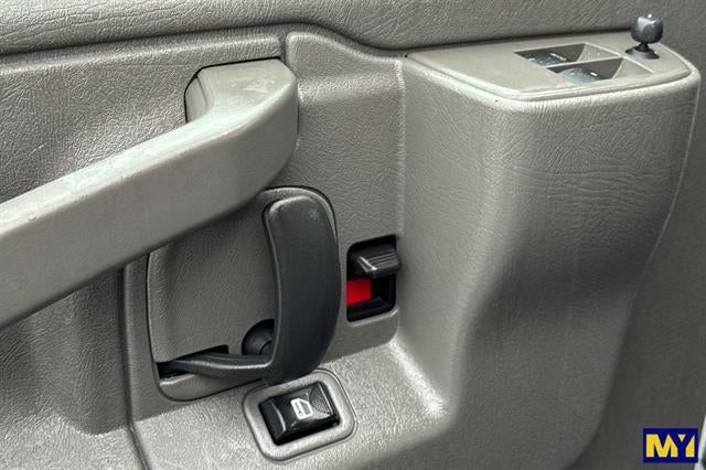 2024 GMC Savana Cargo Van RWD 2500 135"