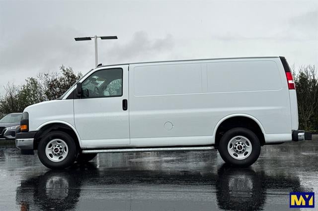 2024 GMC Savana Cargo Van RWD 2500 135"