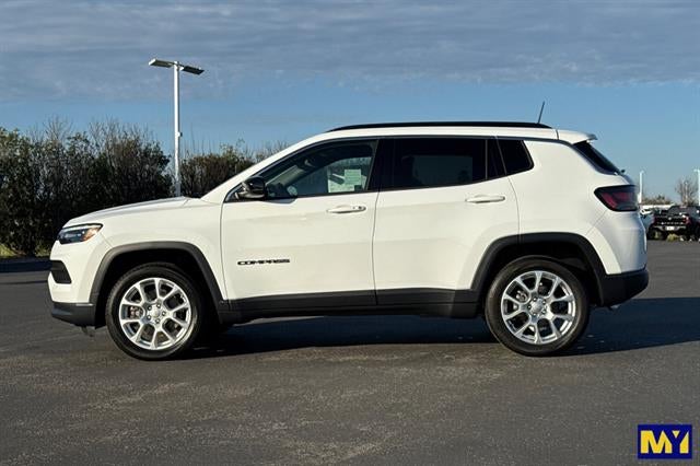 2023 Jeep Compass Latitude Lux