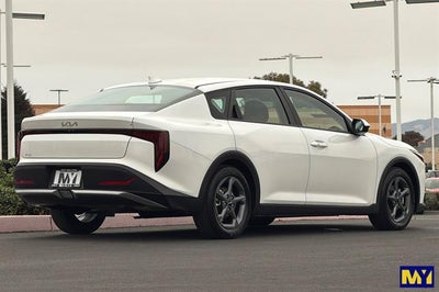 2025 Kia K4 LXS