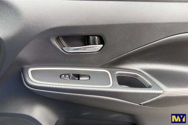 2024 Nissan Versa SR